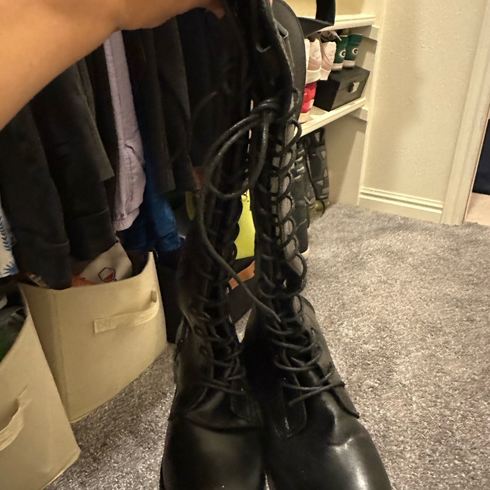 Black Lace-Up Women's Boots